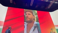 Jovanotti ricorda il suo fisioterapista, "cammino grazie a lui"