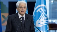 Mattarella, troppi gli squilibri nelle retribuzioni