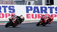Marc Marquez cade, microfrattura alla clavicola destra