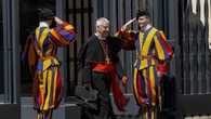 Versaldi, fumata bianca arrivata presto è Chiesa unita