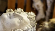Restaurate sculture del '600 al Teatro Farnese di Parma