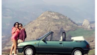 Peugeot, nel 1989 arrivò l'elegante 205 Roland Garros
