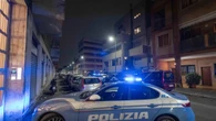 Picchia e minaccia la fidanzata ex modella, arrestato