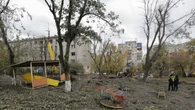 Media, nuovo attacco russo su Kiev, almeno 26 feriti