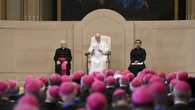 Cei, ripensare le parrocchie, valutare l'accorpamento delle diocesi