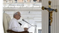 Il Papa chiede pace, 'rispettate il diritto internazionale'