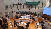 Marche, "battaglia" a colpi di striscioni al Consiglio regionale