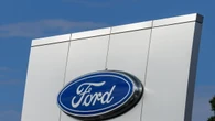 Ford paga 800 milioni per dazi, prima perdita trimestrale da '23