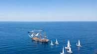 'Vespucci' saluta Ostia,incontro con barche Lega navale italiana