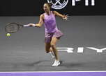 Tennis: Wta Finals: cinese Zheng supera Rybakina in tre set