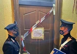 Tenta di uccidere la compagna incinta dandole fuoco