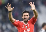 Buffon: 'Affondati e rinati, grazie per questi 20 anni'