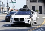 Google Waymo raccoglie 2,5 miliardi per auto autonome