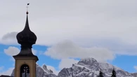 Caro affitti a Cortina, il Comune sfratta i profughi ucraini