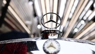 Mercedes rivede al ribasso le previsioni sull'anno, pesa la Cina