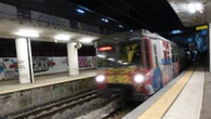 Treno Circumvesuviana in avaria, fumo nei vagoni