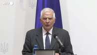 Borrell a Kiev vede il ministro degli Esteri ucraino: 