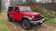 Jeep Wrangler 4xe tra gusto per il fango e nuovo comfort