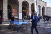 Ping pong poesia e lezioni di mimo, la Pergola va in piazza