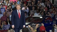 Visita al Milford Proving Ground GM: Donald Trump esalta ie auto Made in Usa