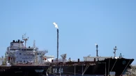 Aumento quota Opec+ e transito petroliere a Hormuz frenano prezzo greggio