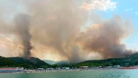 Sindaco Peschici, 'incendio sotto controllo, turisti rientrati in alloggi'