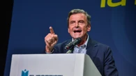 Calenda, Vannacci è un fascista vero, le forze democratiche lo blocchino
