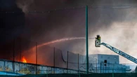 Maxi rogo a Milano, la Dda indaga per incendio doloso