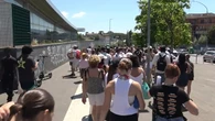 Concerto di Ultimo, il "pellegrinaggio" dei fan verso Tor Vergata