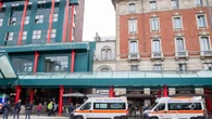 Scende dall'auto dopo un incidente e viene travolto da un'altra vettura