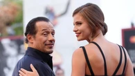 Quinto figlio in arrivo per Stefano Accorsi, l'annuncio social con Bianca Vitali