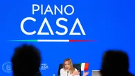 Il Piano casa è legge. Il governo: 'Noi realizziamo fatti'