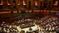 Maggioranza divisa, il ddl col reintegro dei medici no vax esce dall'ordine del giorno