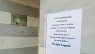 Cartello fuori da gioielleria di Roggero avvisa: 'nessuna dichiarazione'