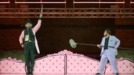 Applausi e risate per Barbiere di Siviglia in chiave soap opera a Macerata