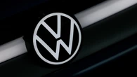 Vw, nel secondo trimestre l'utile crolla di un terzo, a 1,54 miliardi
