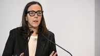 Sara Funaro la sindaca più amata, Antonio Decaro primo tra i governatori