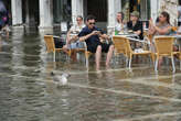 Acqua alta risparmia Venezia anche senza Mose, sfiorato il metro