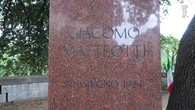 Roma, Mattarella depone una corona di fiori per commemorare Matteotti