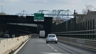 Camion ribaltato, riaperta l'A10 verso Genova ma 6 km di coda