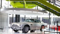 'L'Aston Martin bandita dai nuovi romanzi su Bond per non disturbare Amazon'