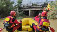 Scheletro umano trovato in un torrente a Genova