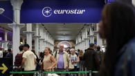 Treno Eurostar Bruxelles-Londra bloccato per 9 ore in Francia