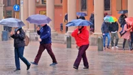 Maltempo, piogge e temporali al Sud, otto regioni in 'giallo'