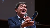 Pausa social per Gianni Morandi, 'il telefono non mi sta dietro'