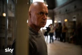 Luca Zingaretti torna con il prison drama Il Re ad aprile su Sky