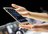 Telefonini, la modalità notturna non favorisce il sonno