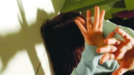 Sequestra figlia 18enne che era in struttura protetta, arrestato