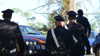 Arrestato con 21 chili di cocaina e kalashnikov in Toscana