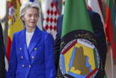 Von der Leyen, 'protezione migranti non per forza in Ue'